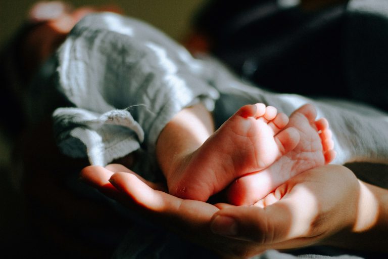 How Will A Floor Bed Improve My Baby’s Sleep?