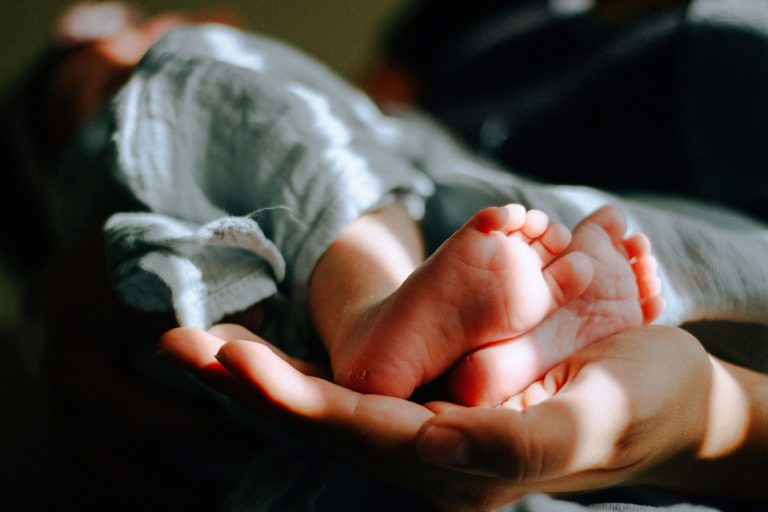 From Sleepless Nights to a Fulfilling New Career: How One Mum Found Her Purpose with the Fox & The Moon Sleep Practitioner Course